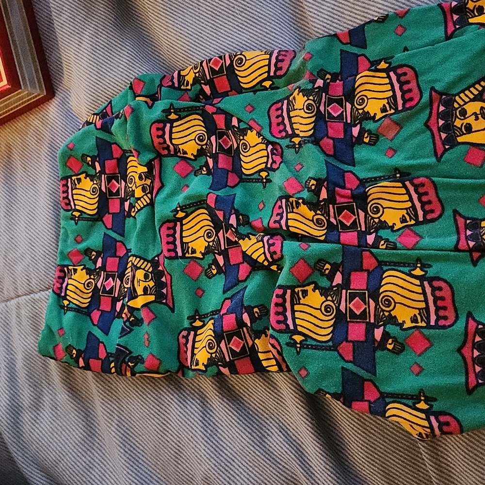 Lularoe leggings, size TC, poker theme